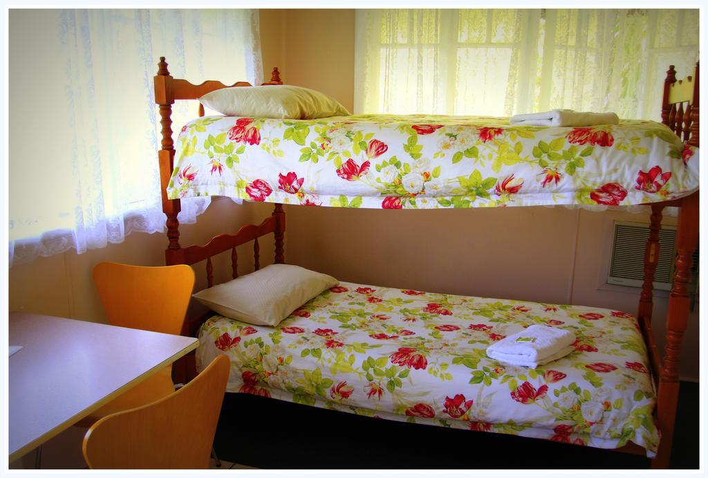 Coral Lodge Bed And Breakfast Inn Townsville Ruang foto